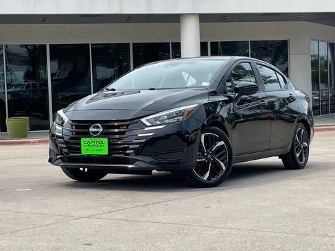 Used 2024 Nissan Versa SR FWD image 2