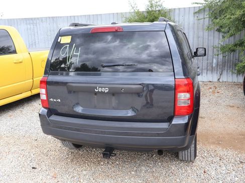 Used 2014 Jeep Patriot Sport AWD/4WD image 14