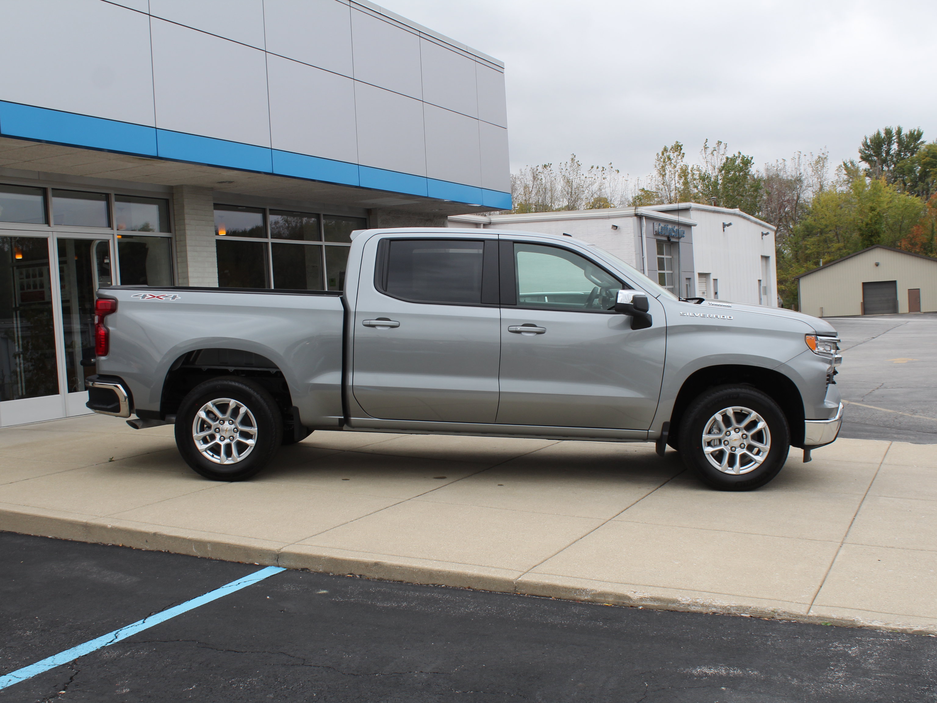 New 2026 Chevrolet Silverado 1500 LT AWD/4WD image 5
