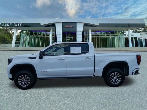 Used 2023 GMC Sierra 1500 AT4 w/ AT4 Premium Package AWD/4WD image 6