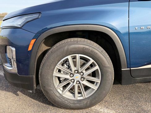 Used 2023 Chevrolet Traverse LT AWD/4WD image 13