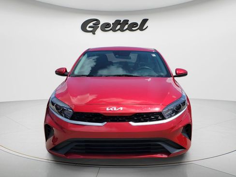 Used 2024 Kia Forte LXS w/ LXS Technology Package FWD image 2