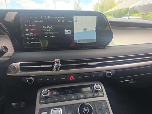 Used 2025 Hyundai Palisade SEL FWD image 9