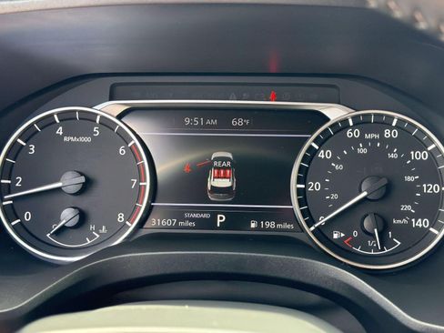Used 2025 Nissan Rogue SV FWD image 16