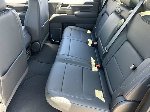 New 2026 GMC Sierra 2500 SLT AWD/4WD image 25