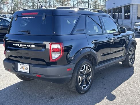 Used 2021 Ford Bronco Sport Outer Banks w/ Outer Banks Package (96D) image 3