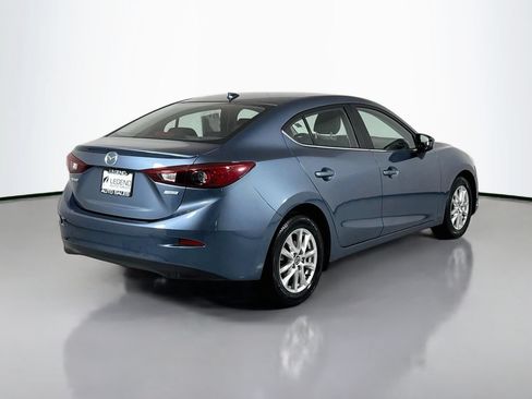 Used 2014 MAZDA MAZDA3 i Touring w/ Technology Package FWD image 5