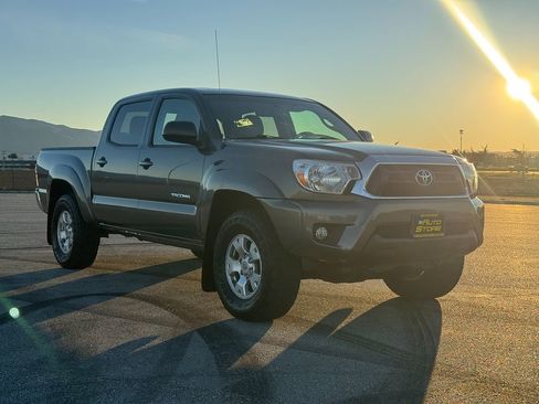 Used 2012 Toyota Tacoma 4x4 Double Cab image 11
