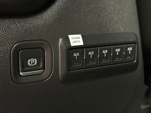 Certified 2024 GMC Sierra 3500 Pro w/ Convenience Package image 31