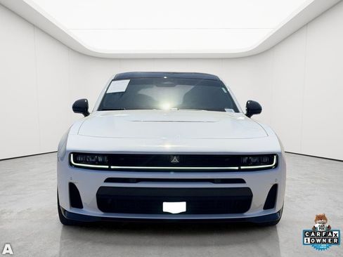 Used 2026 Dodge Charger Scat Pack AWD/4WD image 8
