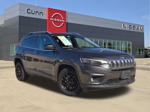 Used 2019 Jeep Cherokee Latitude Plus image 1