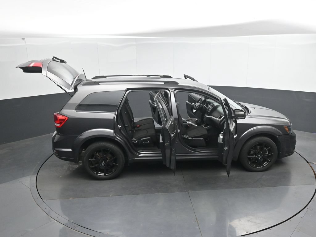 Used 2019 Dodge Journey SE w/ Connectivity Group FWD image 50