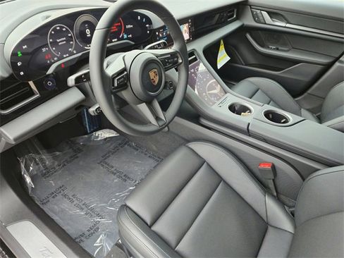 New 2025 Porsche Taycan image 4