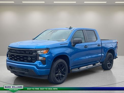 Used 2023 Chevrolet Silverado 1500 Custom w/ LPO, Dark Essentials Package AWD/4WD image 2