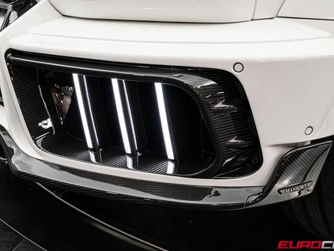 Used 2025 Mercedes-Benz G 63 AMG 4MATIC image 19