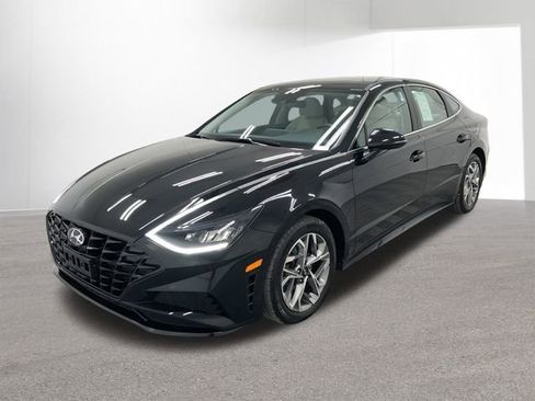 Used 2022 Hyundai Sonata SEL image 1