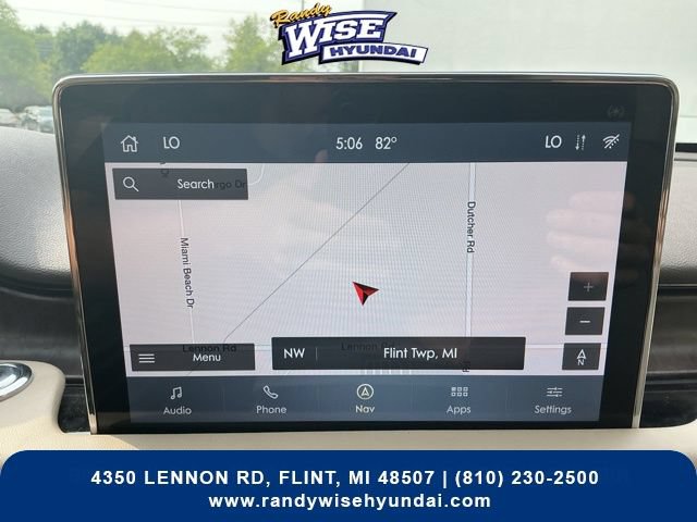 Used 2020 Lincoln Aviator Reserve w/ Elements Package Plus AWD/4WD image 3