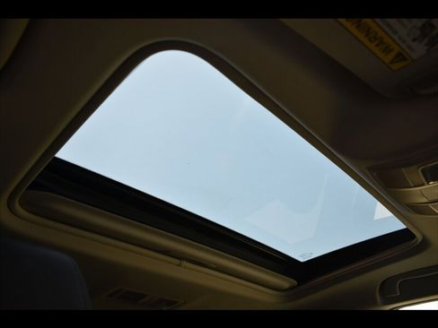 Used 2018 MAZDA CX-5 Touring w/ Preferred Equipment Package FWD image 38