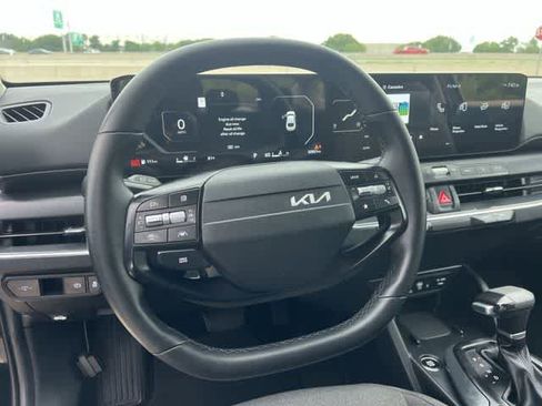 Used 2025 Kia K4 EX FWD image 17
