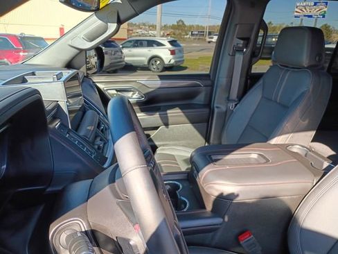 Used 2024 Chevrolet Tahoe RST w/ Luxury Package AWD/4WD image 20