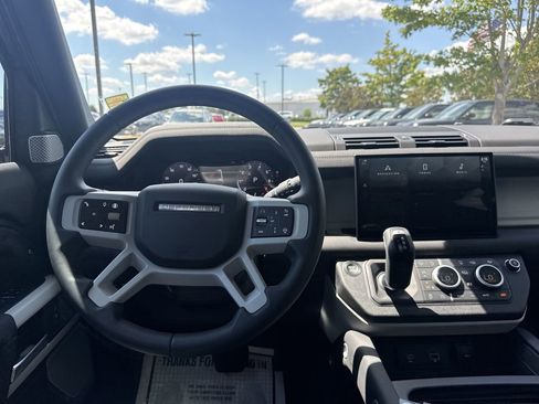 Used 2024 Land Rover Defender 130 S image 15