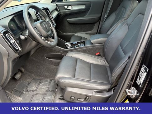 Certified 2025 Volvo XC40 B5 Plus AWD/4WD image 25