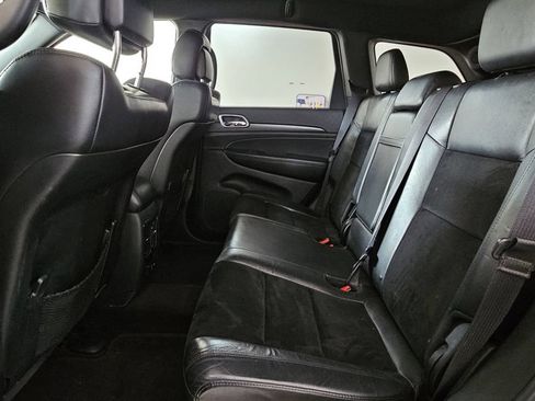 Used 2017 Jeep Grand Cherokee Altitude AWD/4WD image 17