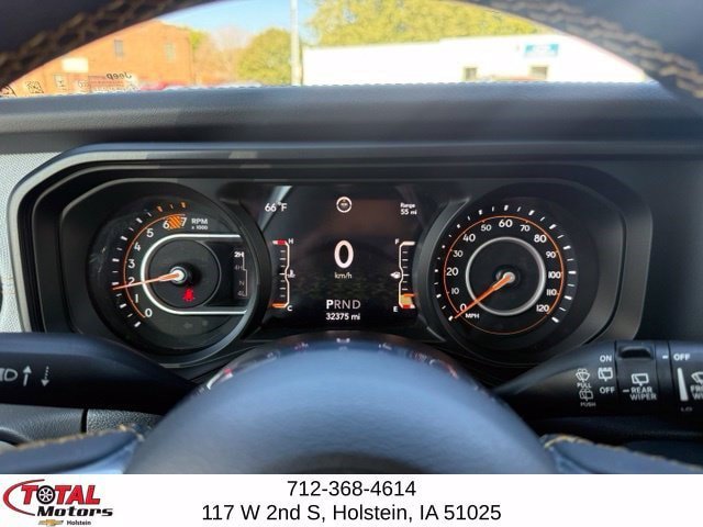 Used 2024 Jeep Wrangler Unlimited Sahara AWD/4WD image 18
