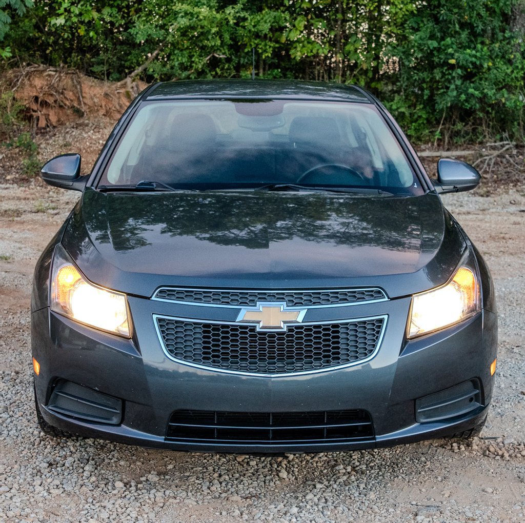 Used 2013 Chevrolet Cruze LT FWD image 4