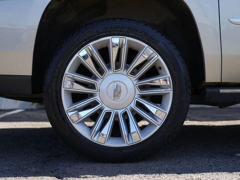 Used 2015 Cadillac Escalade ESV Platinum AWD/4WD image 9