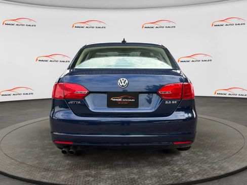 Used 2013 Volkswagen Jetta SE FWD image 9