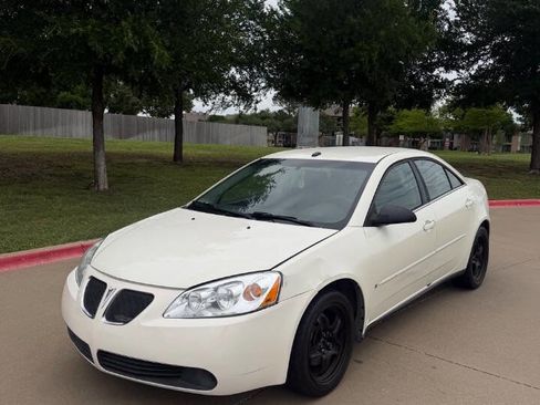 Used 2008 Pontiac G6 Sedan FWD image 2