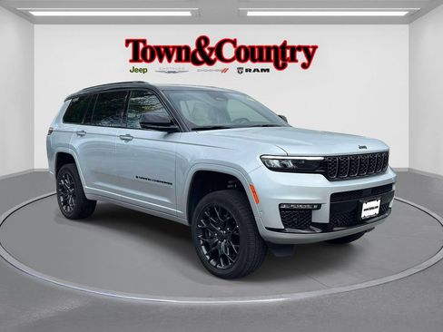 Certified 2025 Jeep Grand Cherokee L Summit AWD/4WD image 1