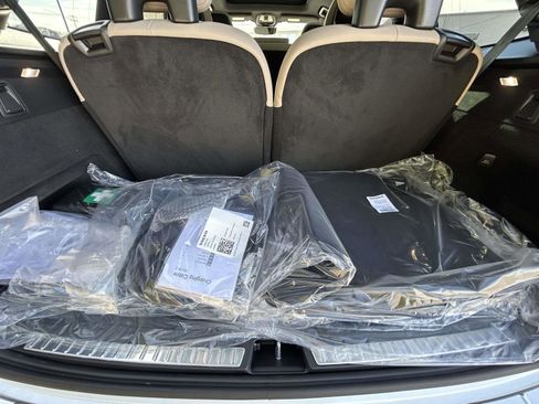 New 2026 Volvo XC90 T8 Plus image 18