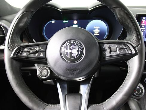 Used 2024 Alfa Romeo Tonale Ti w/ Active Assist Package image 6