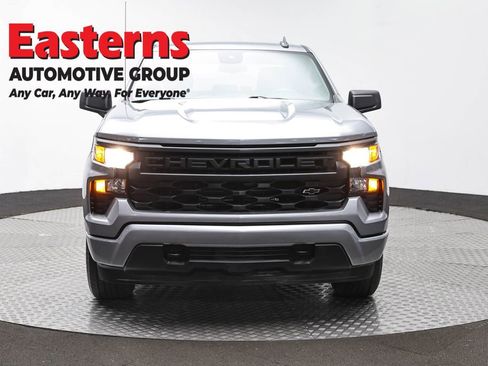 Used 2024 Chevrolet Silverado 1500 Custom AWD/4WD image 2