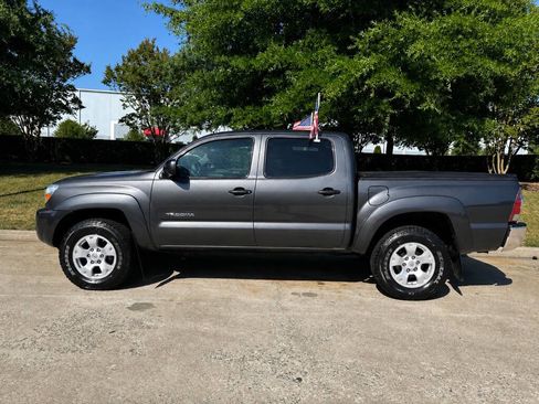 Used 2011 Toyota Tacoma 4x4 Double Cab w/ SR5 Pkg #2 image 5