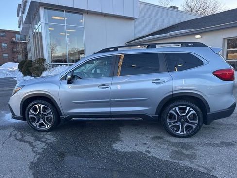 Used 2023 Subaru Ascent Limited w/ Technology Package image 6