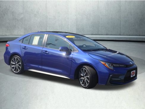 Used 2020 Toyota Corolla SE w/ SE Premium Package FWD image 11
