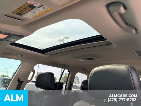 Used 2018 Lexus LX 570 4WD w/ Luxury Package image 12
