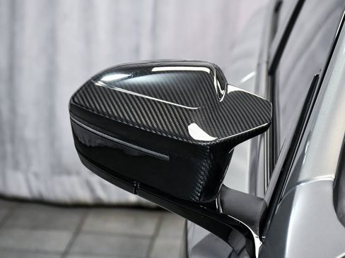 Used 2025 BMW i5 M60 w/ Executive Package image 84