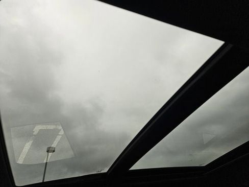 Used 2025 Honda Pilot Black Edition image 6