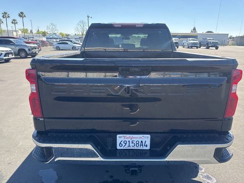 Used 2025 Chevrolet Silverado 1500 LT image 10