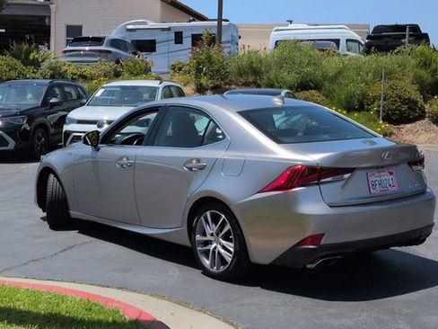 Used 2018 Lexus IS 300 w/ Accessory Package RWD image 8