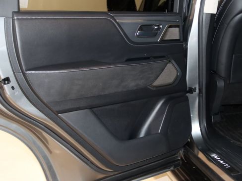 Used 2025 INFINITI QX80 Sensory AWD/4WD image 57