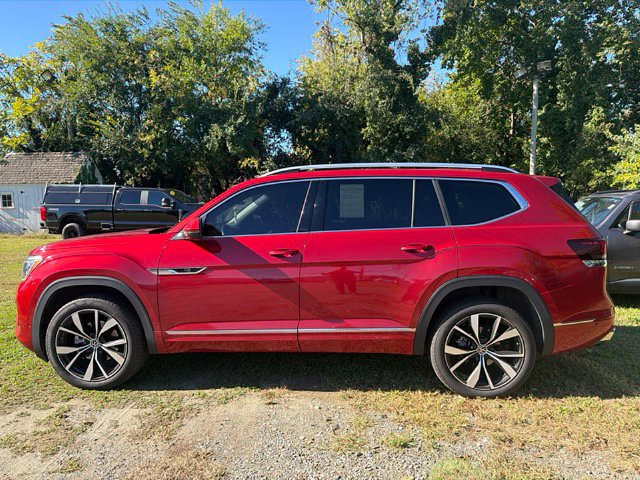 Used 2024 Volkswagen Atlas SEL Premium R-Line AWD/4WD image 8