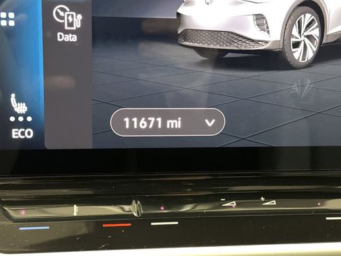 Used 2023 Volkswagen ID.4 Pro S Plus image 6