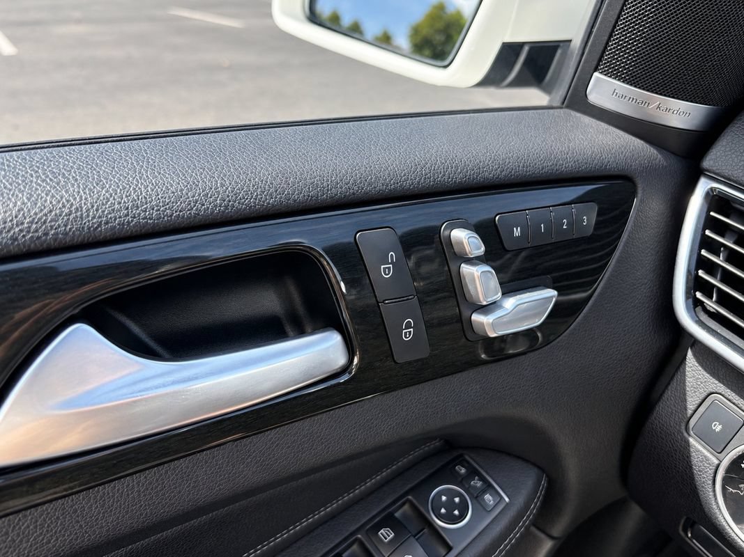 Used 2019 Mercedes-Benz GLS 450 4MATIC image 34