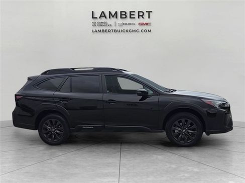 Used 2025 Subaru Outback Onyx Edition AWD/4WD image 6