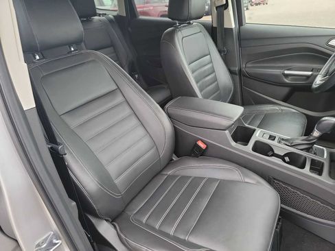 Used 2017 Ford Escape Titanium AWD/4WD image 24